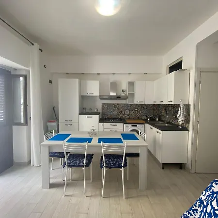Daire Casa In Piazza Balestrate
