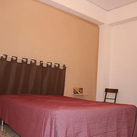 Alojamento de Acomodação e Pequeno-almoço Casa In Piazza
